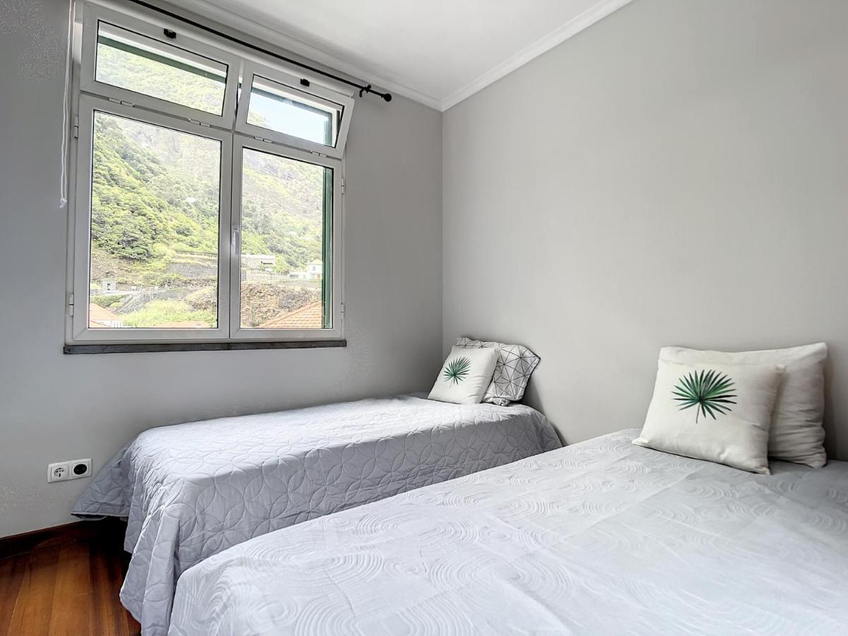 Amarelo Apartment By Atlantic Holiday São Vicente Exteriör bild