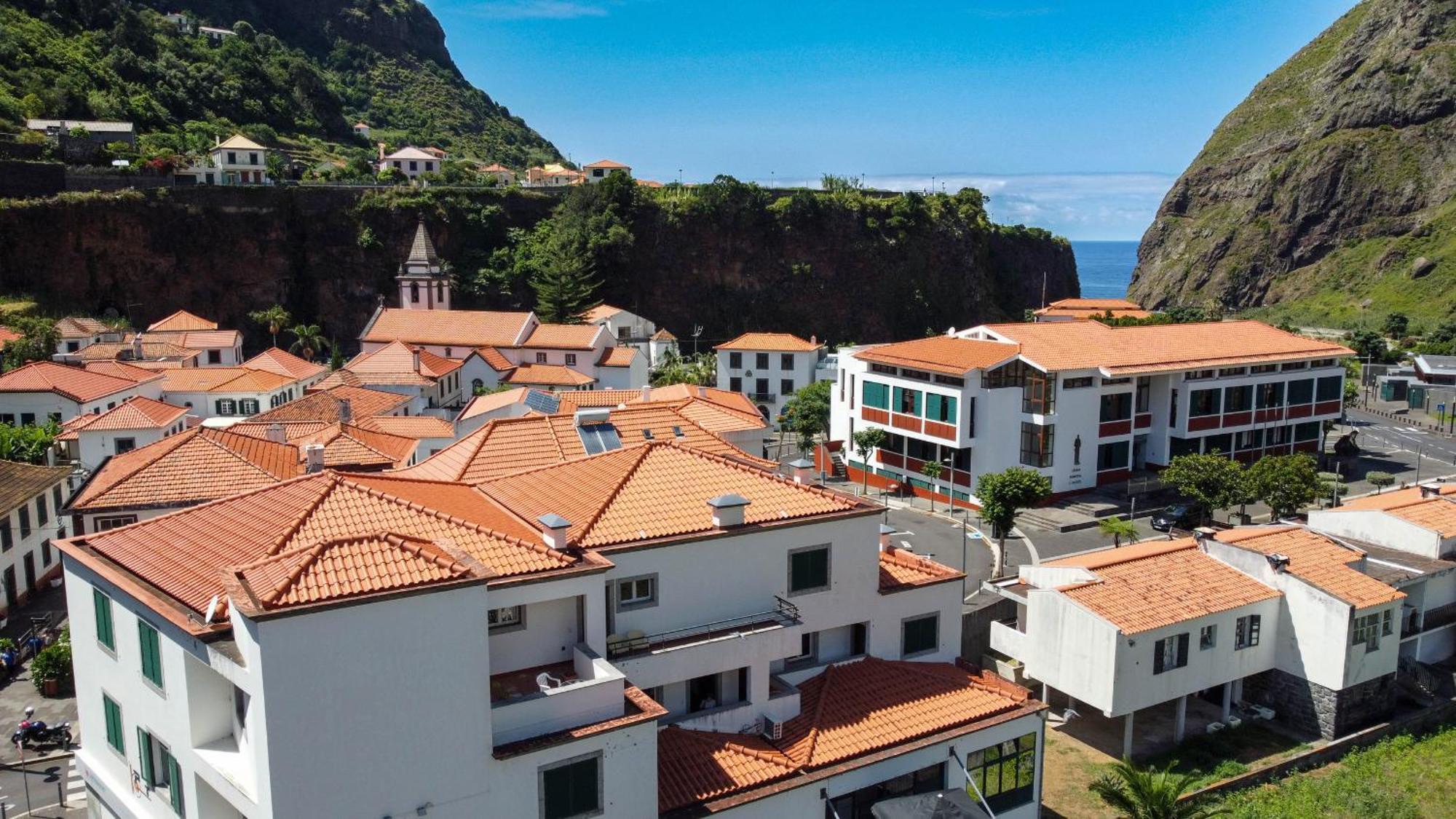 Amarelo Apartment By Atlantic Holiday São Vicente Exteriör bild
